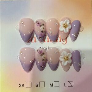Floral Embellished Pink and Purple Nail Set
